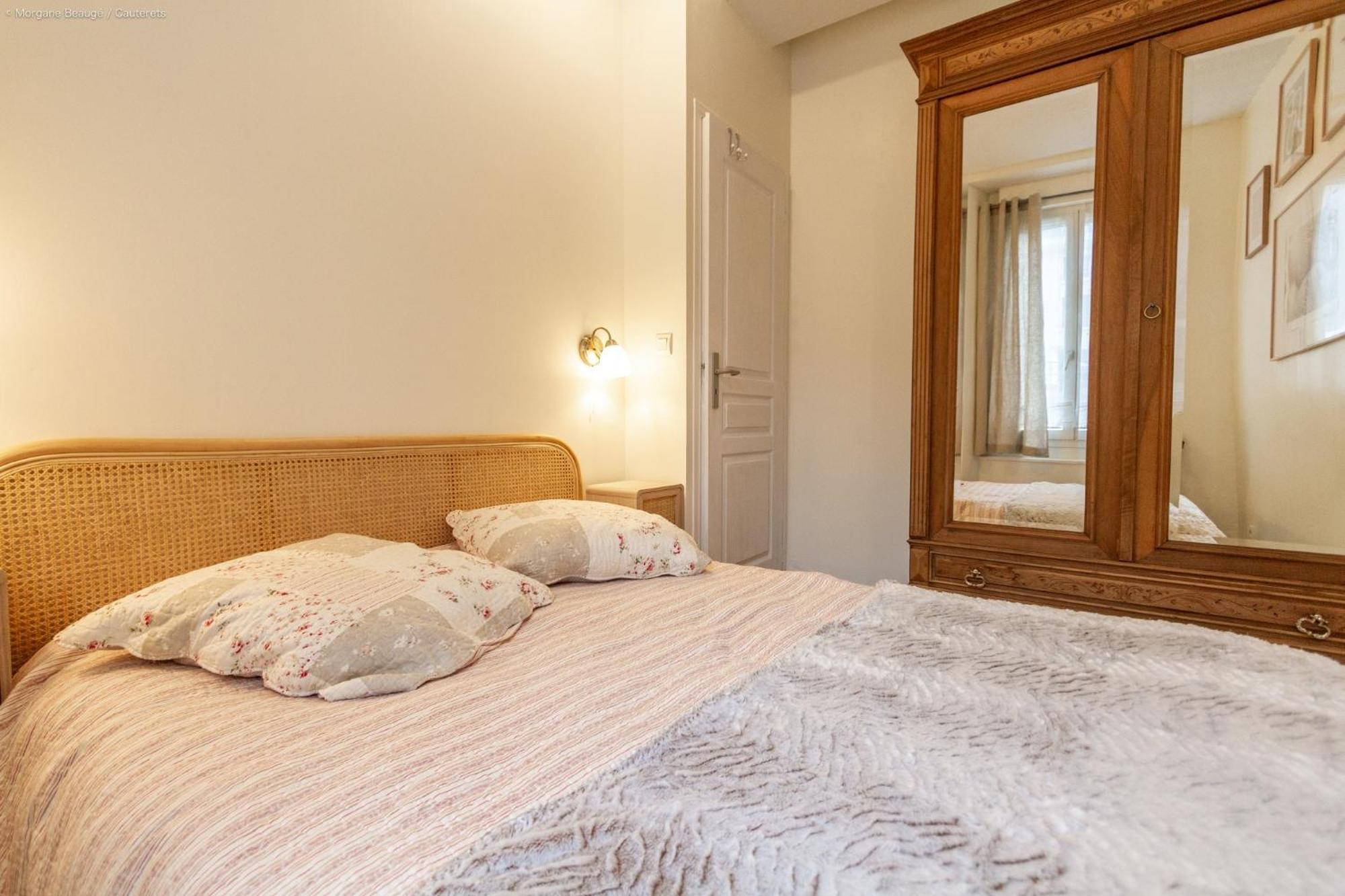 Charmant Appartement Au Calme En Plein Centre Ville Avec Wifi Et Linge De Maison Inclus Cauterets Exterior photo
